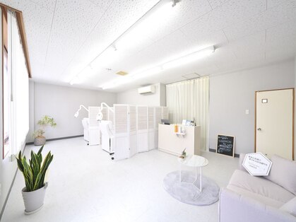 ホワイト 福井店(WHITE)の写真