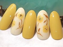 レディラック バイ キャンアイドレッシー(Lady Luck by Can I Dressy)/手書きフラワーネイル