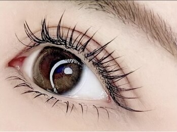 ベラネイルズ 川口(VELA nails)の写真/【当店大人気!!新技術LEDフラットラッシュ】特別なLEDライトとグルーを使用した施術で、高持続&低刺激★