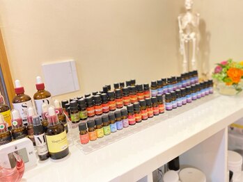 リモア(REMORE)の写真/専用のオーガニックアロマを使用した施術で、体の歪みや骨盤矯正で内側から整えて綺麗なボディラインへ！