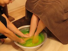 オリエンタルスパ(ORIENTAL SPA)の雰囲気（施術のプロローグ、丁寧でしっかり目のマッサージ付き足湯）