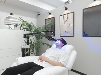 モック 麻布十番(MOC)の写真/男性にもお勧め◎ビジネスパーソンに必見のホワイトニング！歯の黄ばみを落とし白く輝く歯に！