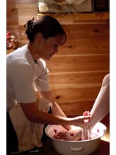 サロン モザイク(salon mosaique)/トリートメント前のフットバス