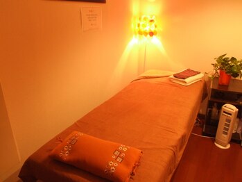 リラクゼーション 韓もみ 新大久保店/【快適なベッドでの施術】