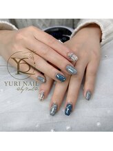 ユリナリタ(YuRi Narita)/