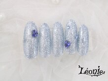 レオニー(Leonie)/カラーVカットストーンデザイン