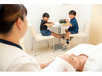 ポーラ ザ ビューティ 研究学園駅前店(POLA THE BEAUTY)/エステルーム個室(お子様連れ)