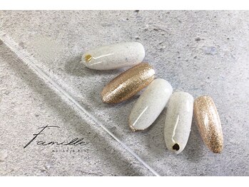 ファミーユ 新宿西口店(Famille)/オフ無料★選べる5種類