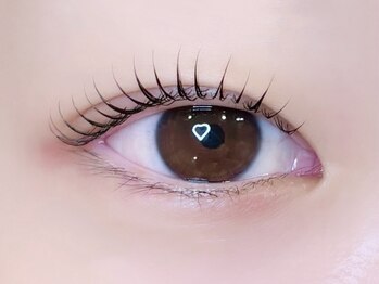ラノ 心斎橋(Rano)の写真/束感まつ毛と黄金比率まゆげで自分史上最上級の可愛いを演出★[まつげパーマ+アイブロウwax脱毛¥6,500]