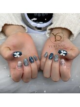 ユリナリタ(YuRi Narita)/