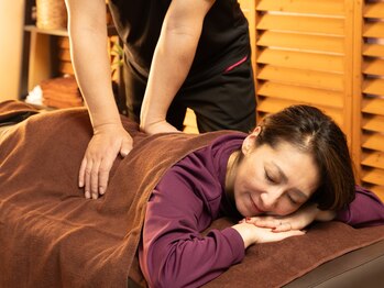 ファースト 藤が丘の写真/車でも通える！腰のつらさをスッキリ解消！疲れた腰をしっかりもみほぐし、つらさを改善！