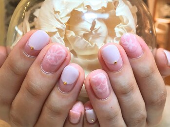 レース柄フレンチ。