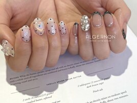 フレンチガーリーネイル