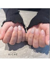 リッシュ(RICHE)/透け感グレージュネイル♪