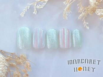 ぷっくりバカラネイル