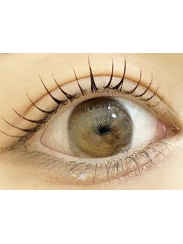 ナチュラル上品な目元にしたい