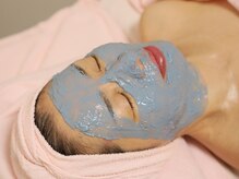 ラ バロン ド ミツイ2/パック施術中