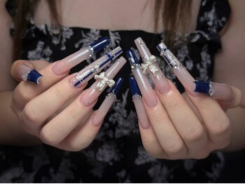 ミチネイルズ 池袋(Michi nails)の写真/センス溢れるパーツ・カラーで"貴方らしさ"をプロデュース！美しいフォルムが指先をオシャレに格上げ☆
