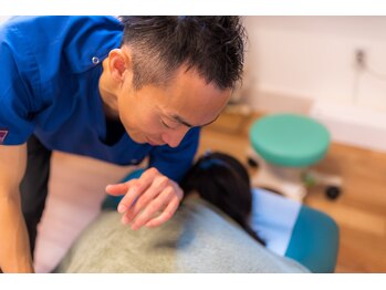 トータルボディケア 向ヶ丘整体院(TotalBodyCare)/肩への施術