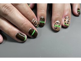 ブラウンアートネイル