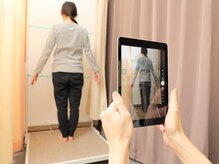 施術前後に鏡でしっかり変化をチェック！iPadで写真も撮れます◎