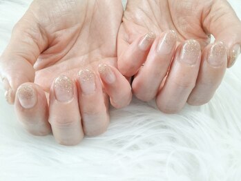 ビュービー ネイル(Beaubie Nail)/ラメグラデーション