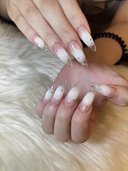 カットアンドスタイル クラウン(Cut & Style Clown)/ジェル/スカルプ/ネイル/横浜