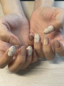 グルーク(GLUCK)/定額デザイン【ビジューネイル】