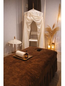 RENEW SPA -Asian Resort- 東川口の写真/【女性専用/完全個室】お一人の空間で贅沢な時間を。本格オールハンド×温活ハーブで溜まった疲れを解消♪