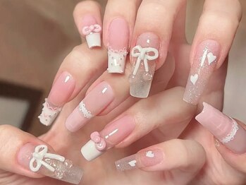 ディーアールネイル 新宿(DR Nail)の写真/パウダー/チップ/ジェルで長さ出し対応可◎亀裂や深爪でお悩みの方にもおすすめ!お直しは2週間まで♪