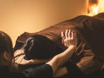 アネラ レスティア(Anela Restia)の写真/【深夜2時まで営業】21時以降のご褒美に♪首肩集中ケアで1日の疲れをリセット。贅沢個室で至福の休息を