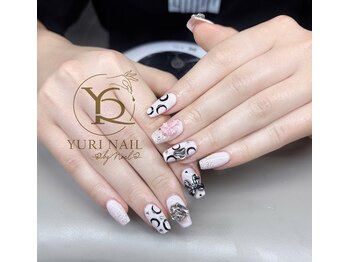 ユリナリタ(YuRi Narita)/