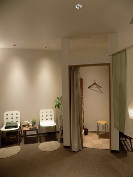 リラクゼーションスタジオ ホット ユザワヤ店(HOT)/お着替えルーム♪