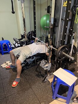 鮎接骨院/トレーニング中