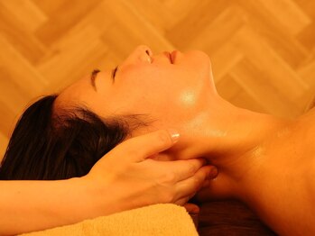 セカンドハウス(Second house)の写真/【歴20年匠技】不調改善＆凸凹脂肪燃焼《漢方アロマ,深筋かっさ,ホットストーン》リンパを流し徹底detox♪