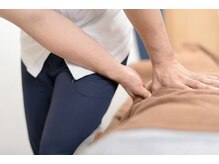 フェムケアサロン YooNi/骨盤矯正と腹式呼吸