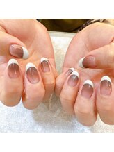 フチュール(futur)/ローライト入りフレンチ♪