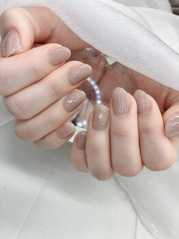 ネイルサロンアンドスクール ヴィタリティ(Vita-lity)の写真/新人スタッフのスチューデントメニューが新たに追加!! ジェルネイル1カラーからアート付きまで。
