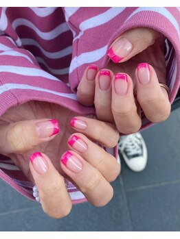 クオーラ(Cuaura)/フレンチネイル