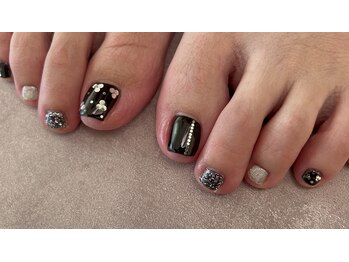 エムスラッシュ ネイル センター北店(M.SLASH)/ブラックネイルデザイン