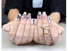 ユリナリタ(YuRi Narita)/