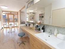 リベロ(LIVERO)の雰囲気(体のことを配慮して、よりくつろげる全天然木素材の癒し空間)