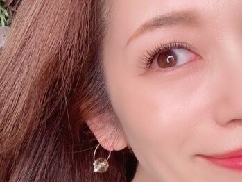 アイリー(i’rry)の写真/《リピーターが9割のサロン》今までの経験からお一人一人の顔型,目元を分析し似合うまつげエクステを。