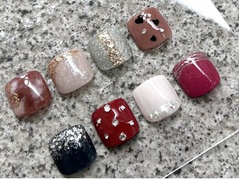 エーネイル エーラッシュ(A-NAIL A-LASH)の写真/【倉敷】足元からさりげないオシャレを楽しみながら女子力UP♪足元だからできる華やかな色味やデザインも★