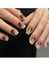 サララ(SALALA)/ニュアンスネイル♪