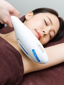 オーバーサンロクゴ 南松本店(OVER365)の写真/<脱毛×美肌のW効果★幹細胞導入全身美肌脱毛(顔・VIO付き)1回￥6980>脱毛を始めて自信の持てる素肌に♪