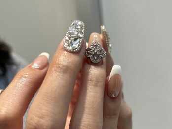 ジーナ 豊洲3号店(Zina)の写真/《初回オフ無料・ケア込》大人可愛いが詰まったワンランク上のネイルをご提供☆ブライダルや推し活前にも♪