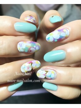 ノワール ネイルアンドスクール(Noire)/