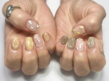 プリュム(Plume)/手描きキャラクターネイル