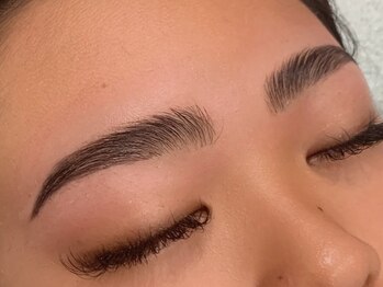 ベティーブー(Betty boo)/ハリウッドブロウリフト